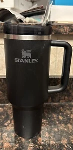 Stanley Quencher H2.0 FlowState Becher 30oz, schwarz - Bild 1 von 6