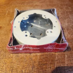 NEW NOS Legrand Wiremold Metal Raceway Ivory 4-3/4" Dia. X 1" D V5738 SHIPS FREE - Picture 1 of 3