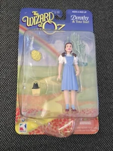 The Wizard Of Oz Dorothy & Toto Figure  - Picture 1 of 4