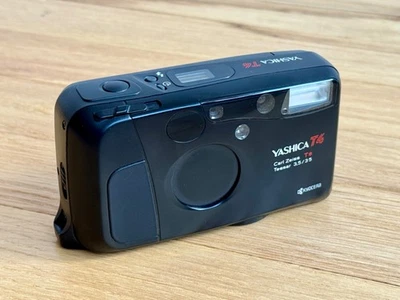 *READ DESCRIPTION: AF Issues* Yashica T4 Carl Zeiss 35mm w/Box located in USA - Image 1 of 4
