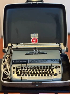 Smith Corona Electra 120 - Máquina de escribir eléctrica vintage azul - FUNCIONA - con estuche Foto 1 de 4