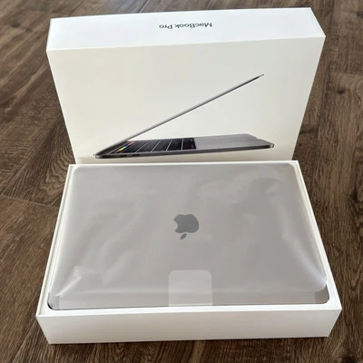 MacBook Pro 13“ mit 16 GB RAM / 512 GB SSD CTO - 2018 i5 2,3GHz  - Bild 1 von 4