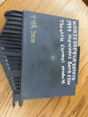 Mercedes Benz E420 E320 1997 módulo de control del acelerador 210 820 39 26 probado por TEMIC Foto 1 de 4