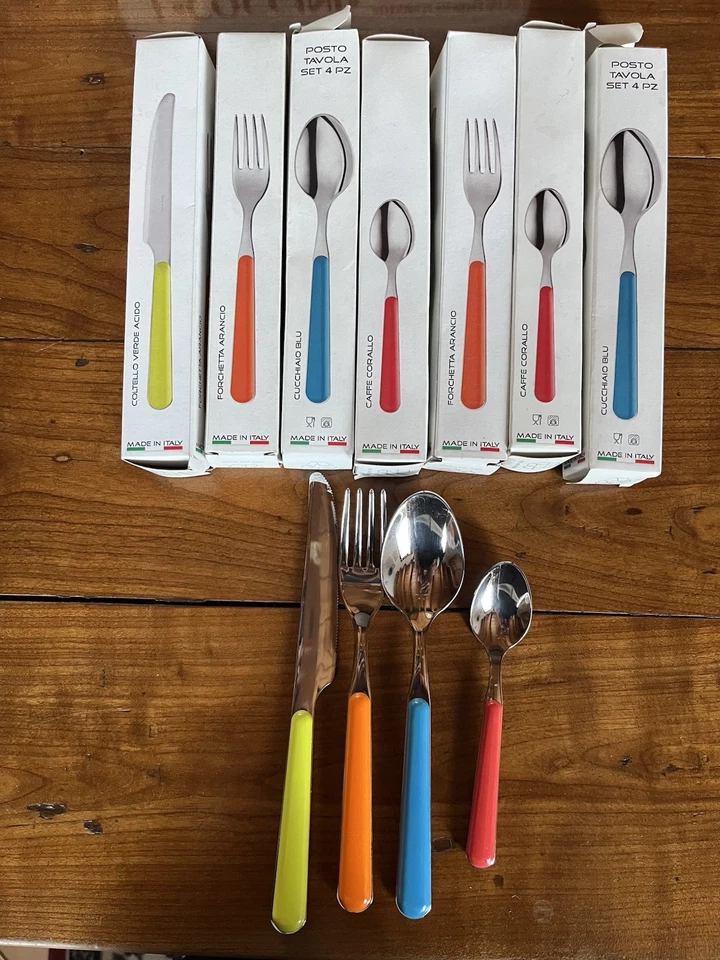 Posate Colorate Made In Italy - N. 7 Set - Immagine 1 di 1