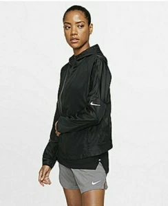 Nike Light Packable Jacket Water Repellent Women's Sz M NEW BV4939-010 SAMPLE - Bild 1 von 9