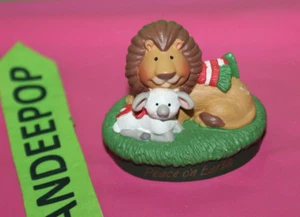 Lion Lamb Peace On Earth Merry Mini Keepsakes 1995 Figurine Hallmark QFM8287 - Picture 1 of 4