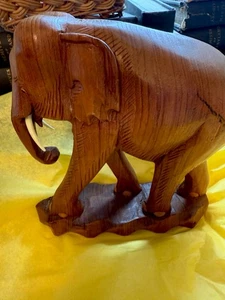 Sammlerstück Elefant aus Holz - Bild 1 von 4