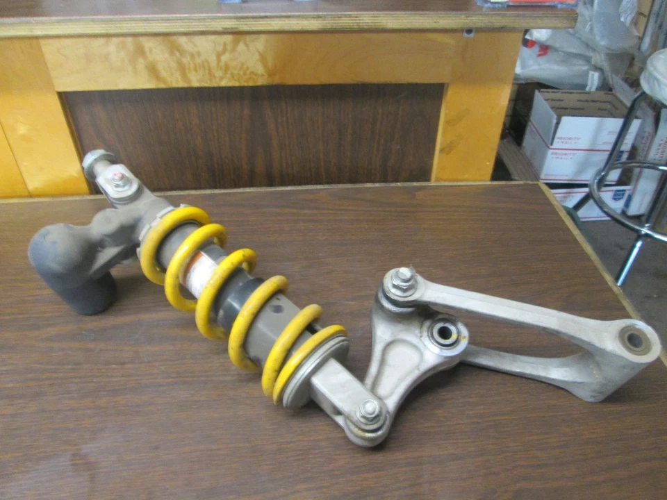 2006 Suzuki GSXR750 Rear Shock Absorber with Linkage, 4/20d  - Image 1 of 1