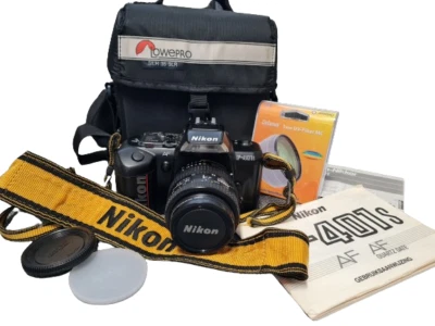 Nikon F-401s Camera with 35-70 AF Nikor 1:3.3-4.5 zoom lens/N MINT condition Foto 1 de 4