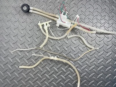 Keurig K Slim K900 OEM Tubi Valvole Tubi Connettori Alimentari Ricambi - Immagine 1 di 4