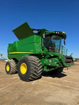 John Deere S790 2023 combinado 765 horas 545 horas separador horas stock #342604 Foto 1 de 4