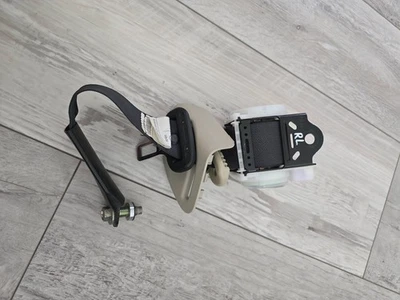 09-12 INFINITI FX35 FX50 CINTURÓN DE SEGURIDAD TRASERO IZQUIERDO LADO IZQUIERDO CINTURÓN DE SEGURIDAD NEGRO LOTE 536 OEM Foto 1 de 4