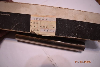 Nos gm pinion shaft 2358883 chevy truck jimmy 1965 - 1984 - Image 1 of 2