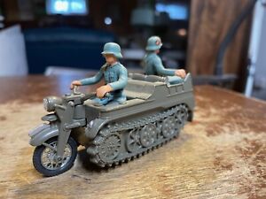 German WWII Kettenkrad Half Tank Motorcycle w/ Army men Britains LTD