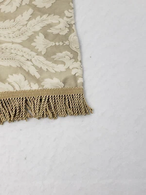 Cenefa Croscill Damasco Flecos Hueso Crema Hecha en EE. UU. Foto 1 de 4