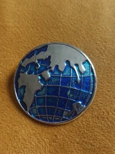 Vintage Enamel Detailed Globe Design Pin Brooch (1980s) - Picture 1 of 2