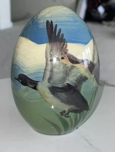 VTG Ceramic Egg Hand Painted Ducks & Scenery Gift Nature - Picture 1 of 6