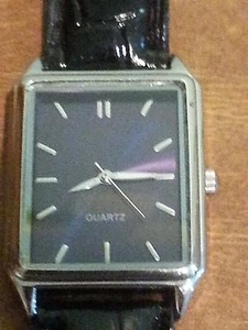 Vintage Men's Quartz Wrist Watch with Leather Band - Picture 1 of 7