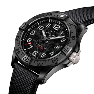 Orologio automatico uomo Breitling Avenger Automatic Night Mission S17328101 nuovo - Foto 1 di 6