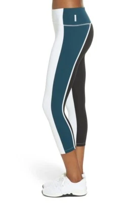 NUEVO Leggings Cortos Zella On The Reverse - Blanco/Verde/Negro - Pequeños Foto 1 de 4