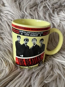 Taza oficial de The Beatles amarillo con nuevo póster de batería de Rock Off 2012 - Imagen 1 de 3