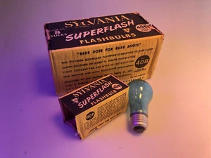 8 Sylvania Superflash Cámara Flash Bombilla Prensa 40B Cajas Originales De Colección - Imagen 1 de 3