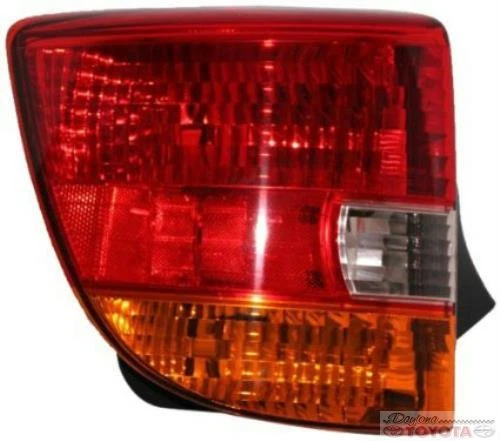 OEM TOYOTA CELICA DRIVER SIDE TAIL LAMP ASSEMBLY 81561-2B390   FITS 2000-2003 - Image 1 of 1