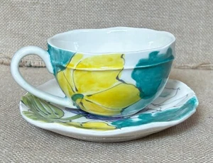 Anthropologie ? Shabby Floral Teetasse und Untertasse Set handbemalt Portugal LESEN - Bild 1 von 9