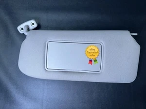 2007-2012 Nissan Sentra Sun Visor GRAY Driver Left Side OEM W/ Mirror - Bild 1 von 4