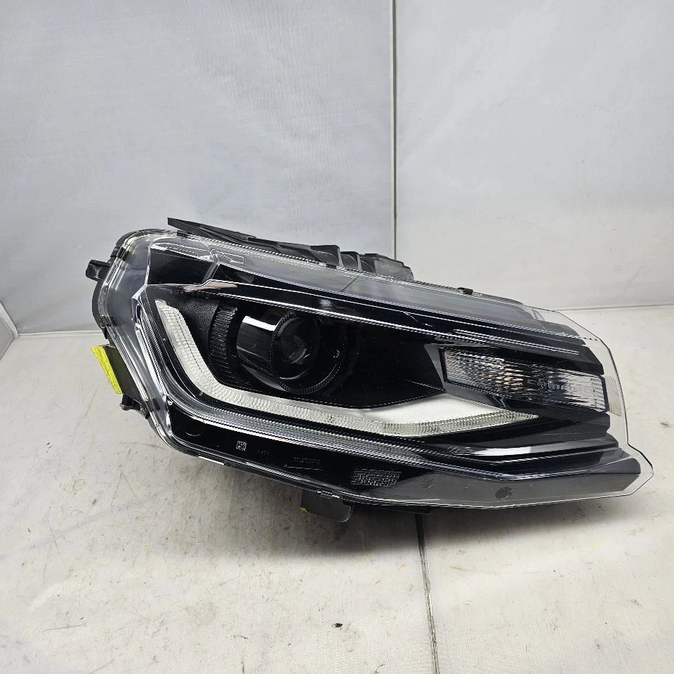 2016-2024 Chevrolet Camaro OEM HID Right Passenger Headlight 84364824 - Image 1 of 4