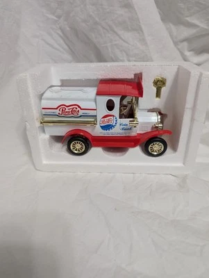 #264 Coleccionable Pepsi Cola "100 Años" Moneda Banco Camión Diecast con Llave. Nuevo en caja. Foto 1 de 4