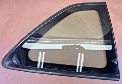 01 Honda Prelude Cuarto Trasero DERECHO Panel Vidrio Ventana Lado del Pasajero 97-01 Foto 1 de 4