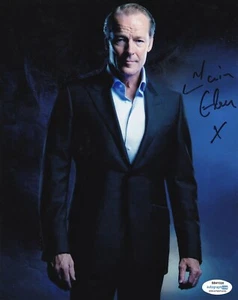 Foto ACOA firmada con autógrafo de Iain Glen “Titanes” “Bruce Wayne/Batman” 10x8 - Imagen 1 de 2