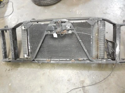 GMC Sierra Silverado 1500 2003-2006 carcasa marco radiador solo recogida local Foto 1 de 4