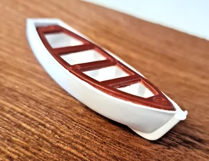 Beiboot L: 65mm B: 24mm Kunstst. weiß Deck braun lackiert sehr detailliert, neu - Bild 1 von 3