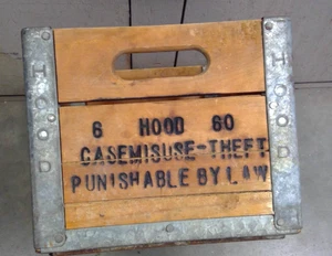 1960 - Hood Dairy Advertising Crate -New England Wooden Milk Box, Solid Wood - Picture 1 of 12
