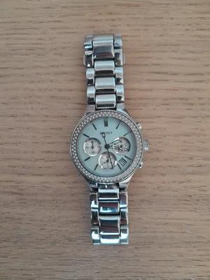 Uhr Dkny Guter Zustand Damenuhr - Bild 1 von 3