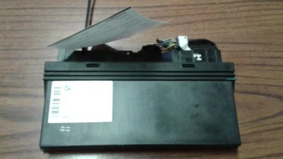 Módulo de control de carrocería ordenador BCM 2004-2007 BMW 525i 6135917606901 Foto 1 de 4