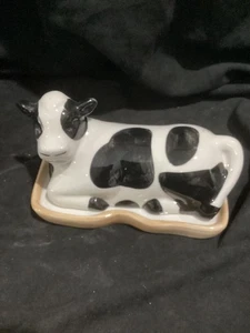 Plato de mantequilla cubierto de cerámica blanca en forma de vaca ESTILO GRANJA - Imagen 1 de 4