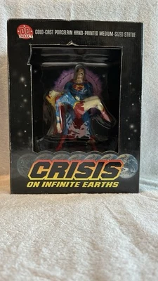 Estátua Crise nas Infinitas Terras Morte de Supergirl DC Direct #2456 de 2550 - Imagem 1 de 4