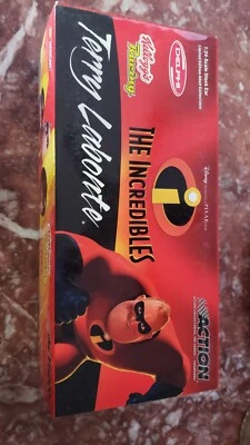  2004 KELLOGG'S THE INCREDIBLES #5-  1/24 ACTION DIECAST CAR - Terry Labonte - Image 1 of 4