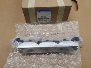 GENUINE MOPAR PT CRUISER 01-10 CHMSL HIGH STOP LIGHT HOUSING 05288750AD - Picture 1 of 3