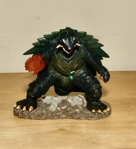 IWAKURA 2.5" PLASMA FIST 1999 GAMERA Battle Damage Resin Cast SECRET FIGURE - Picture 1 of 4
