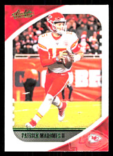 2020 Absolute Patrick Mahomes II GREEN PARALLEL card #99 NM