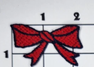 Rotes Band Schleife Patch bestickt Vintage Kostüm Cosplay Upcycle Handwerk - Bild 1 von 1