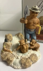 Smokey The Bear Lefton Figurine Cubs Playing On A Waterfall 1996 - Picture 1 of 11