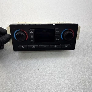 03-06 Chevy GMC Sierra Silverado Yukon Climate Control Unit Temp OEM 15107730 - Picture 1 of 20