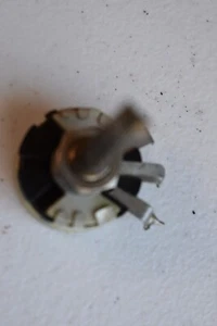 Original Volume Control Potentiometer From A1 929 LYRIC 8 Tube Console Radio - Picture 1 of 4