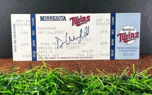 Dave Winfield Autograph Signed 9/16/1993 Full Ticket w/ Hit #3000 Auto HOF - Picture 1 of 2