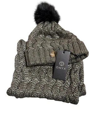 Set Donna Sciarpa Girocollo e Cappello Con PonPon - Col.Grigio- Onyx - Immagine 1 di 4